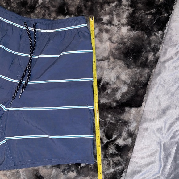 Quiksilver Waterman Men’s 18 inch Overboard Volley short size XL. Dark Denim - Picture 5 of 5